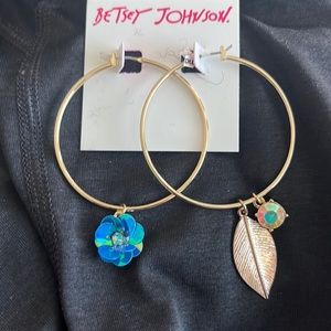NWT Betsy Johnson large gold hoops with embellishment